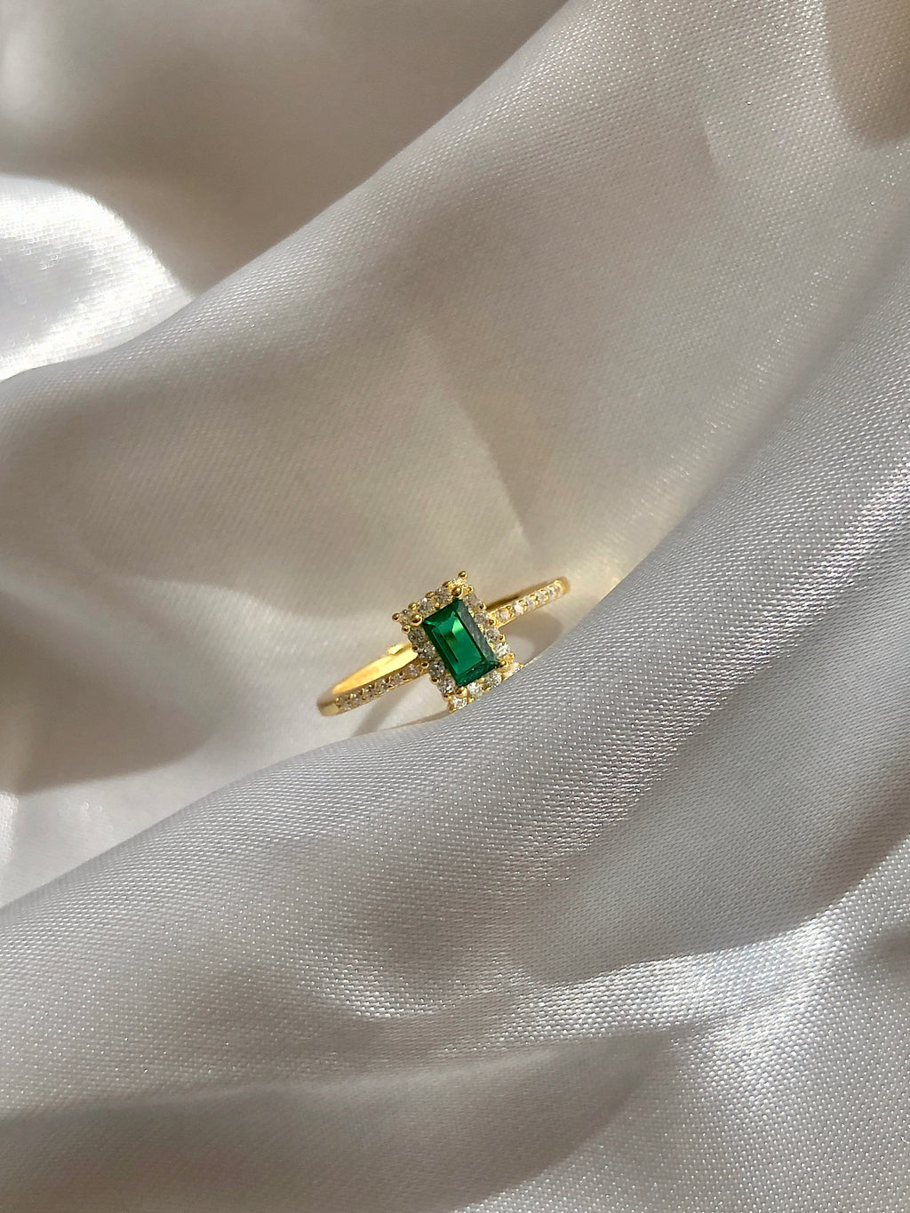 Emerald Vows Ring