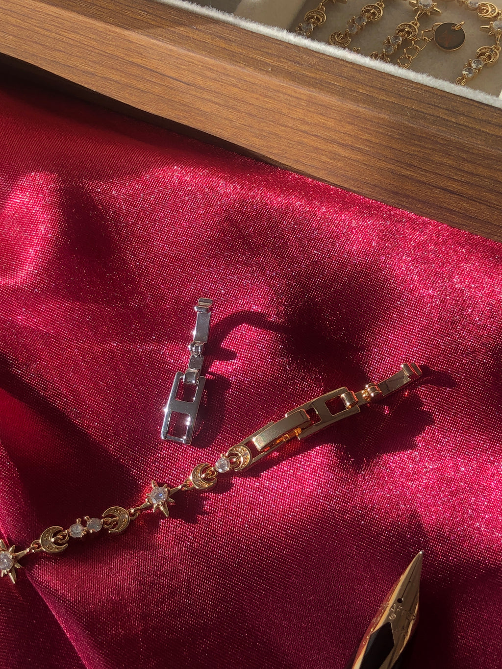 Lady of Night Bracelet